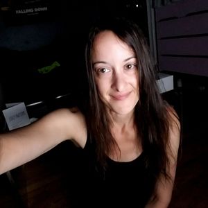 Meet your Posher, Lesly